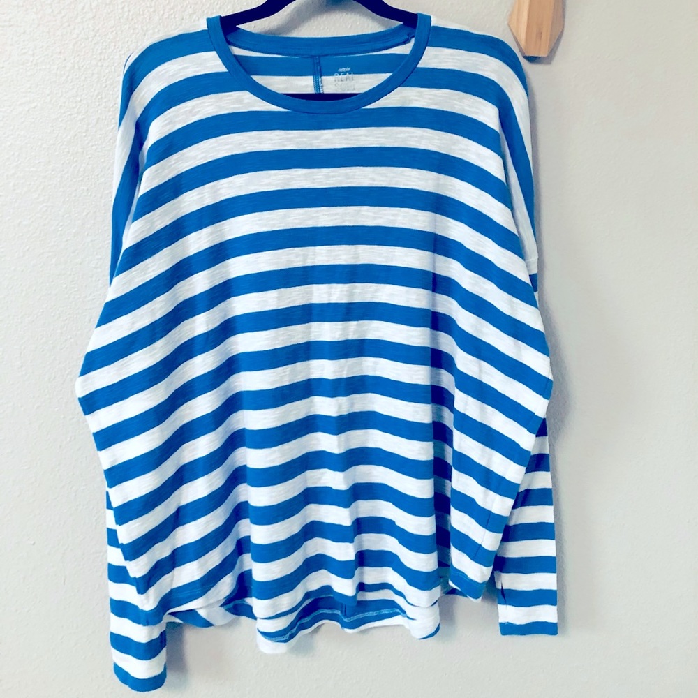 Blue and white aerie “real soft” long sleeve tee